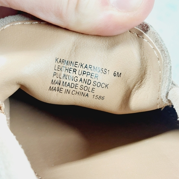 New Steve Madden Karmine Gleaming Tan Suede Goldtone Hardware Loafer W298 - Picture 10 of 11